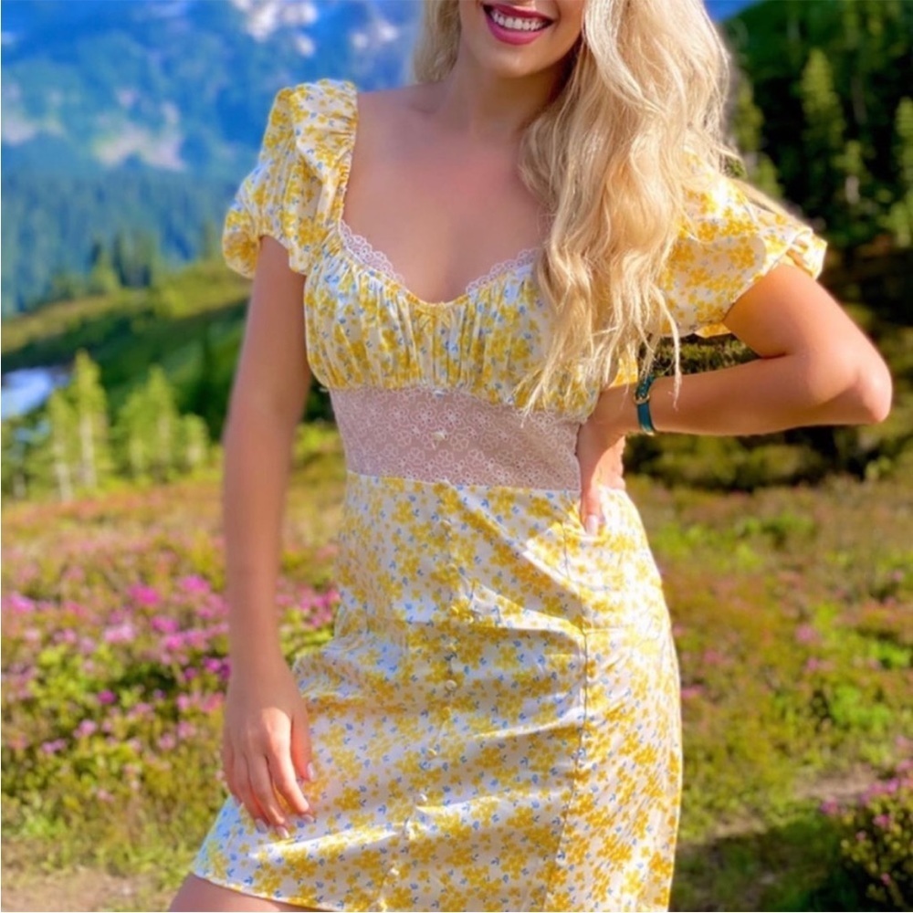 For Love & Lemons Daffodil Floral Sheer Puff Sleeve Lace Dress NWT Size Small